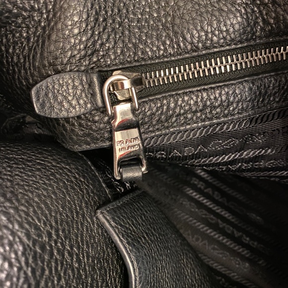 Authentic Prada vitello daino leather 3 way tote in black - Picture 10 of 15